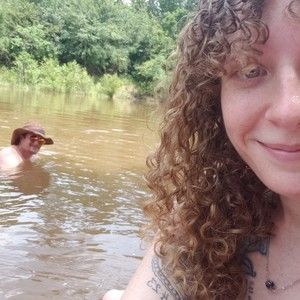 Meet your Posher, Acacia